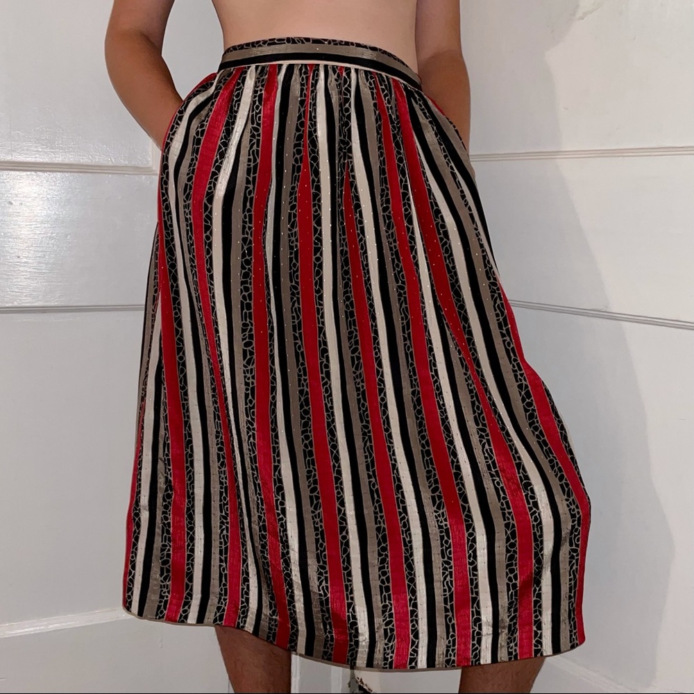 Vintage Voilá Silky Patterned Midi Skirt